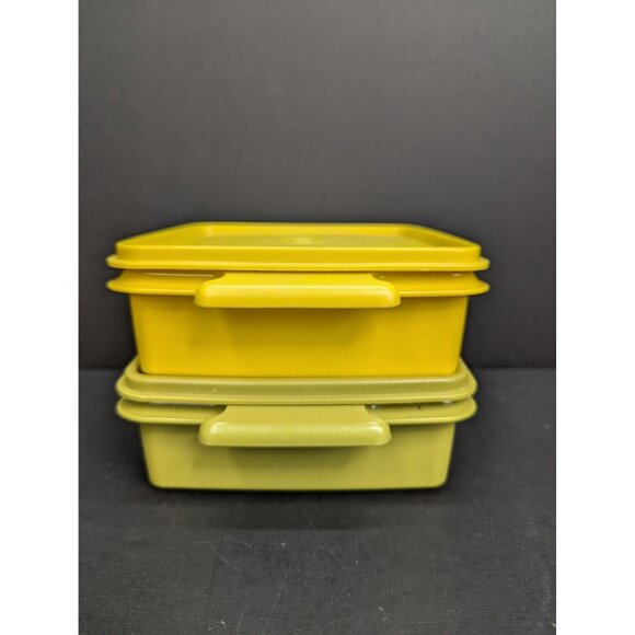 Vintage Tupperware Sandwich Keeper 1 Olive Green 1 Yellow with Lids - Picture 3 of 8